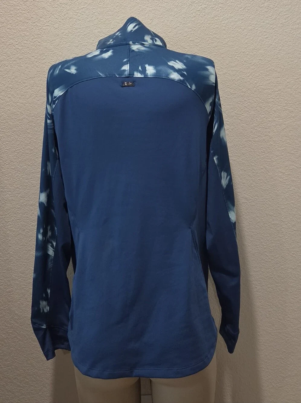 Under Armour lightweight rash